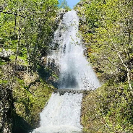 De La Cascade 6/8 Pers à Rûnes Casa de Férias Le Pont-de-Montvert